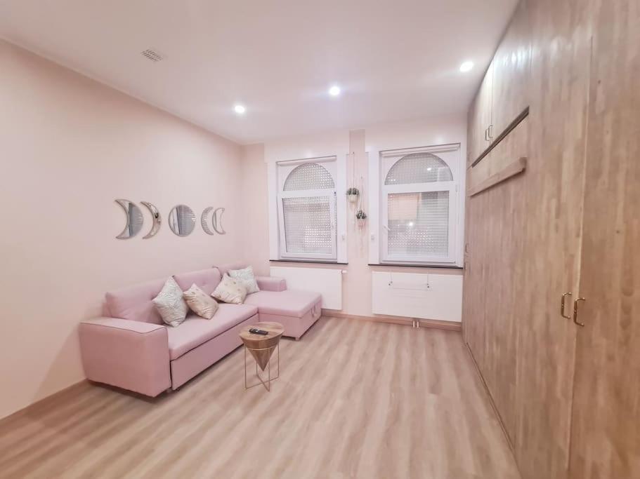 Magnolia Pink Studio New and fully equipped - B&B