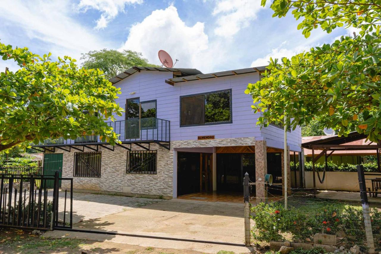 Casa Almendro Playa Panamá - B&B Panamá