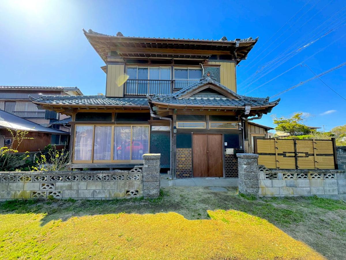 【海水浴場まで3分!】リノベーションされた古民家を貸切!ANGO KUJUKURI3 - Chambres d’hôtes