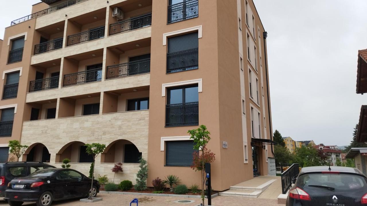 Apartman ARMANE 4 star LUX & Free EVcharge - Bed and Breakfast