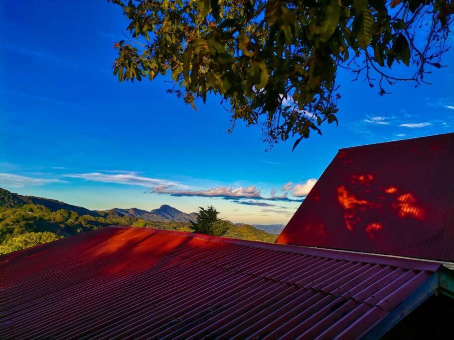 Cabaña Monarca – The BEST View in The Area! - B&B