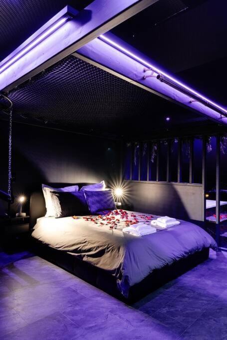 Bisou X, nuits érotiques & spa. - Bed and Breakfast
