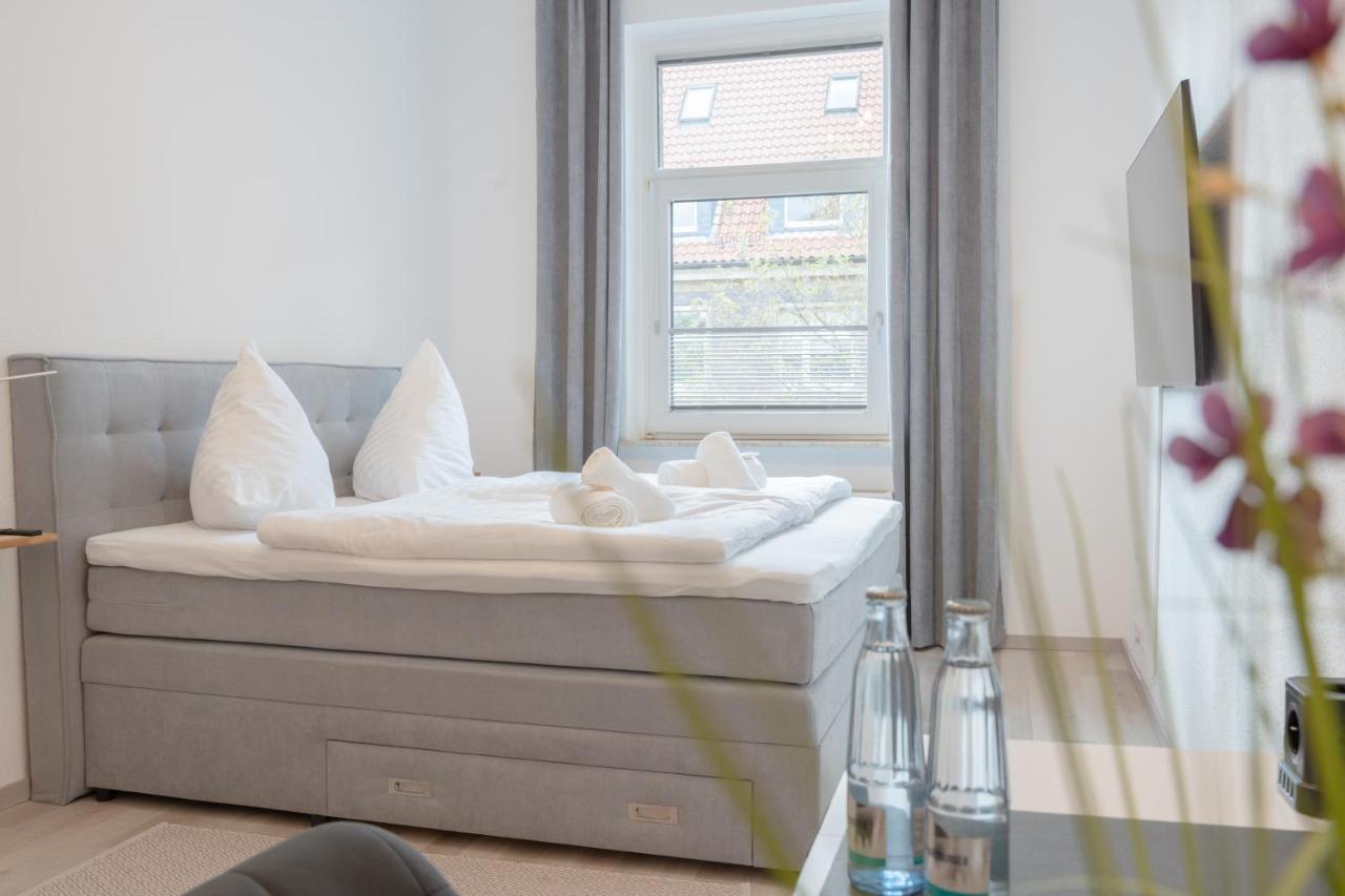 B&B Hannover - Modernes Apartment in top Lage komfortabel eingerichtet mit Arbeitsplatz und Küche - Geibelsuite - Bed and Breakfast Hannover