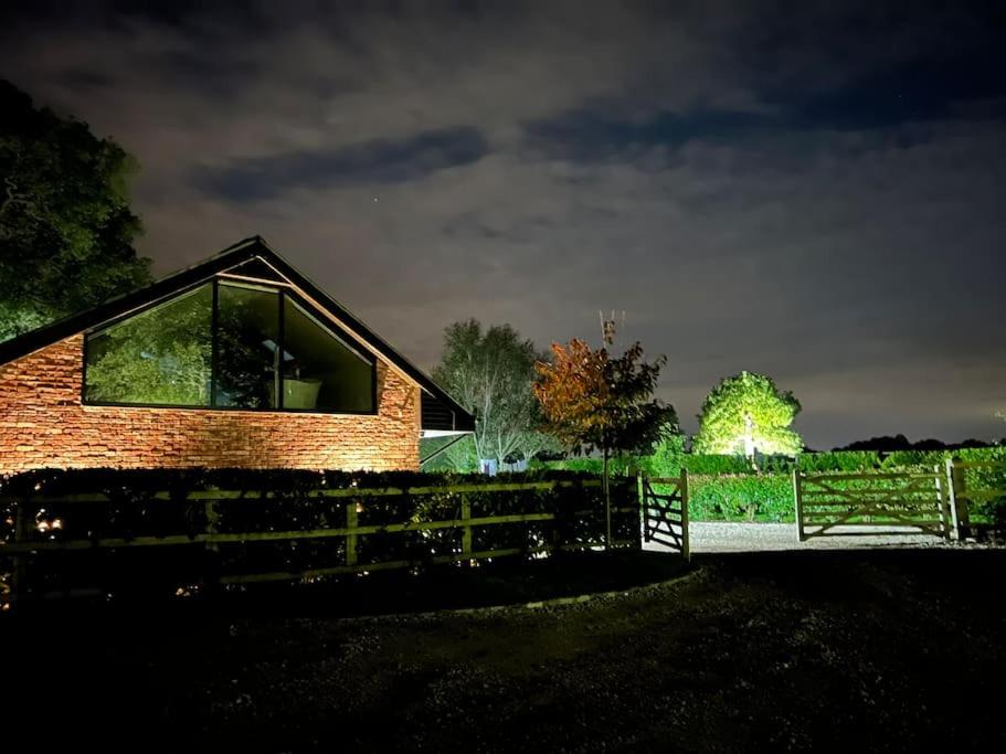 Waters Edge, Eaton - B&B