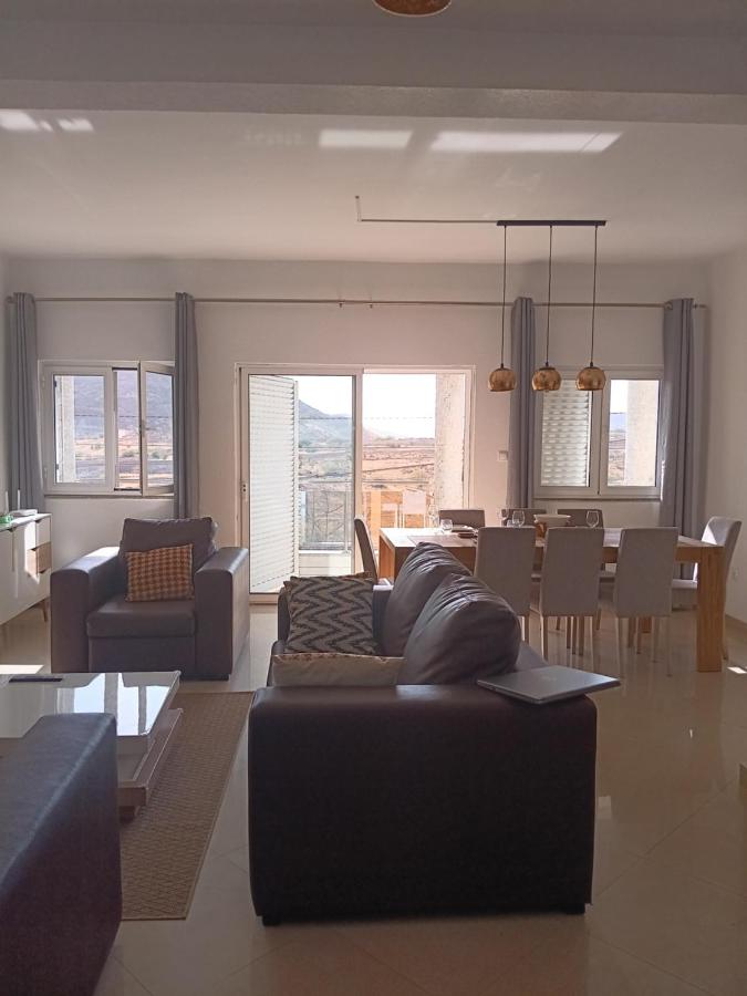 B&B Praia - Cosy 3 bedroom apartment calm and landscape view - Bed and Breakfast Praia