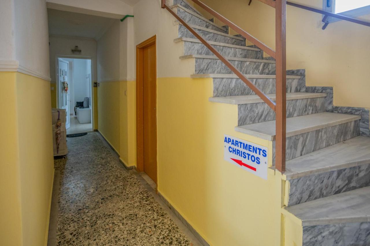CHRISTOS - B&B