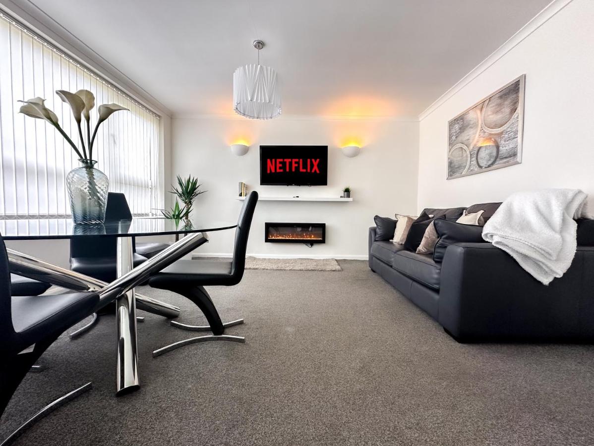 Contemporary and Cosy Birmingham Apartment- Free Parking & Wi-FI - Chambres d’hôtes
