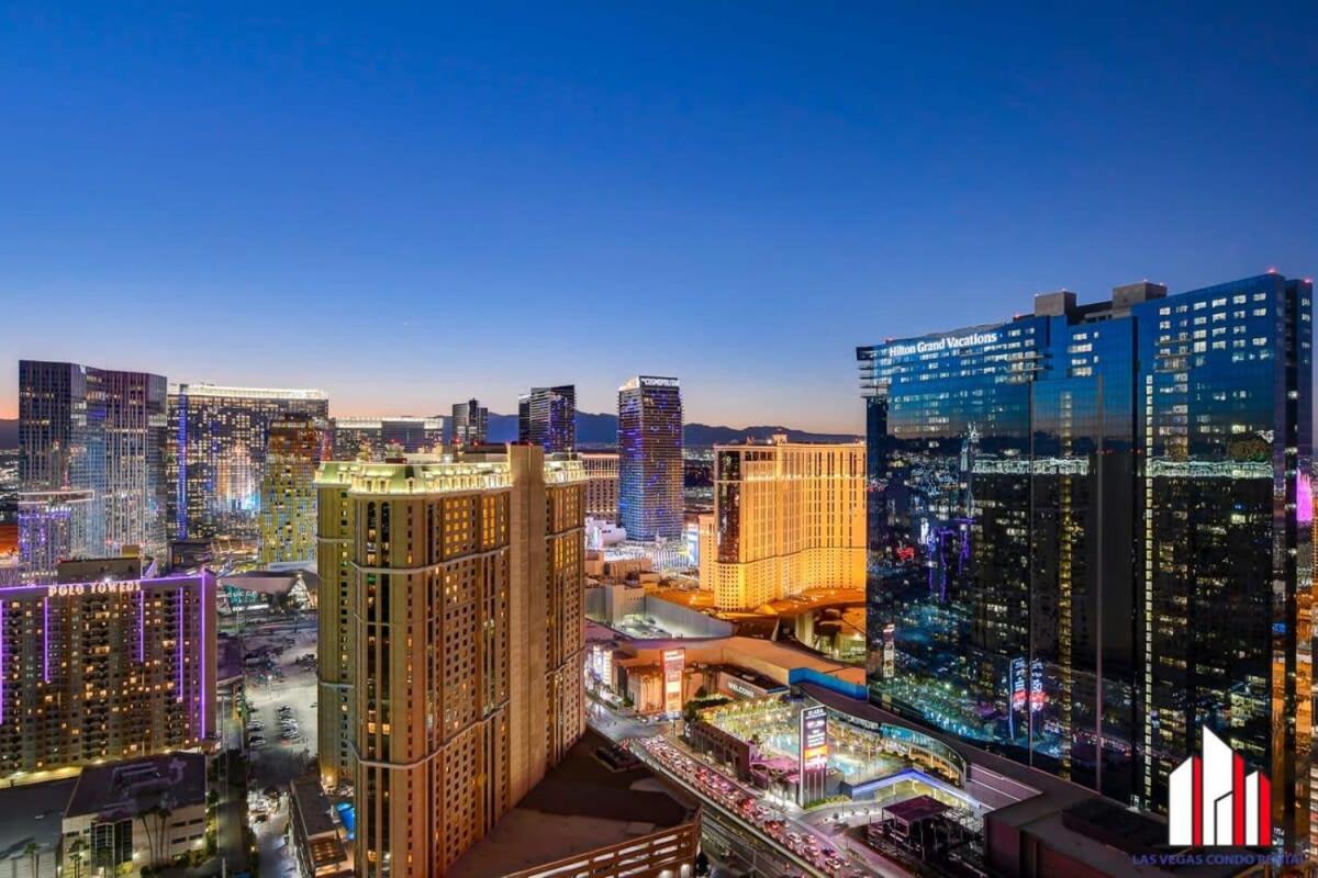 B&B Las Vegas - MGM Signature-36-705 F1 Track & Strip View Balcony - Bed and Breakfast Las Vegas