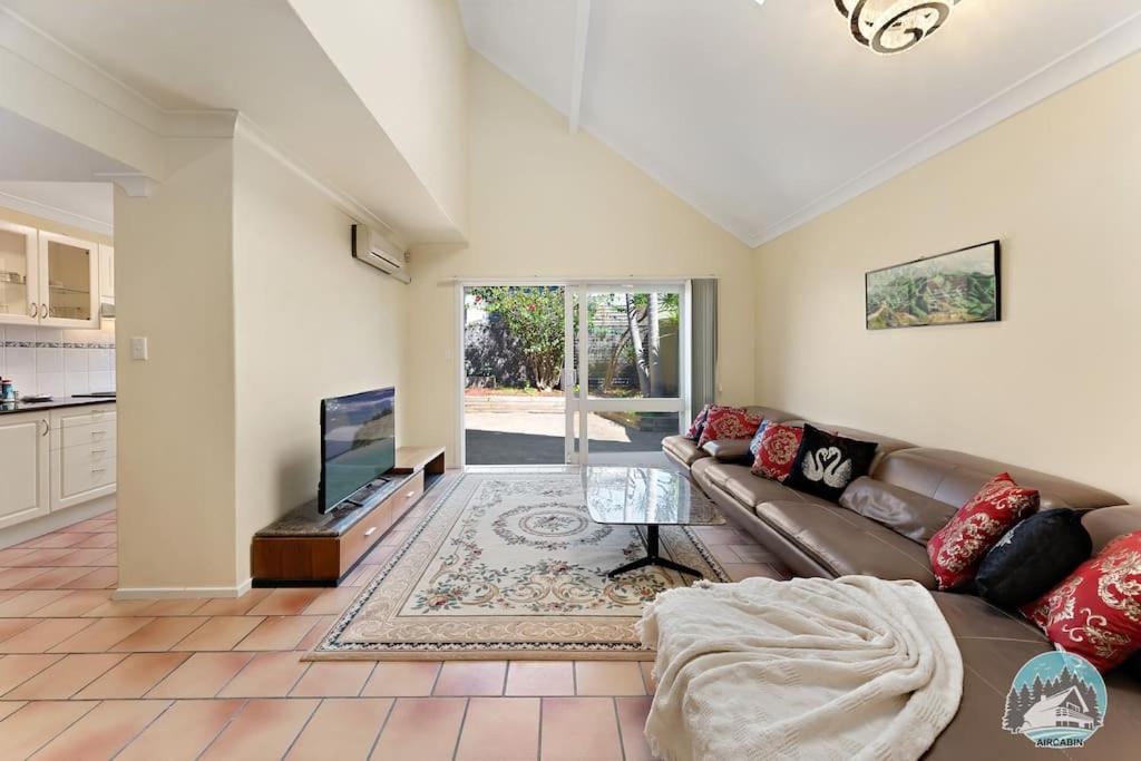 B&B Sídney - Aircabin - Cremorne - Cheerful - 2 Beds House - Bed and Breakfast Sídney