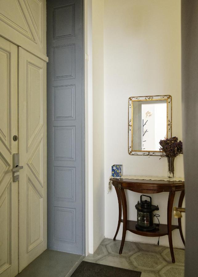 White Door Apartments Heart of Odessa 1 - B&B