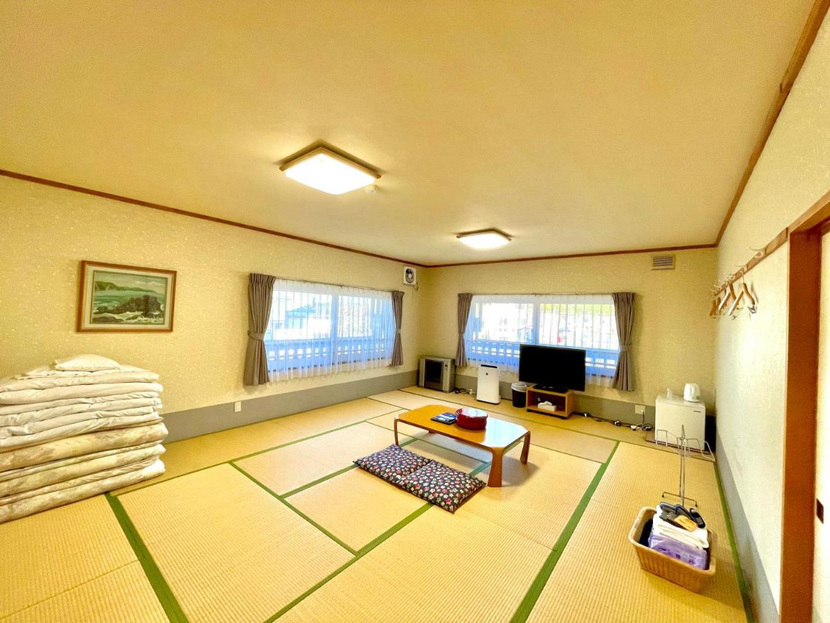 Japanese-Style Superior Family Room 