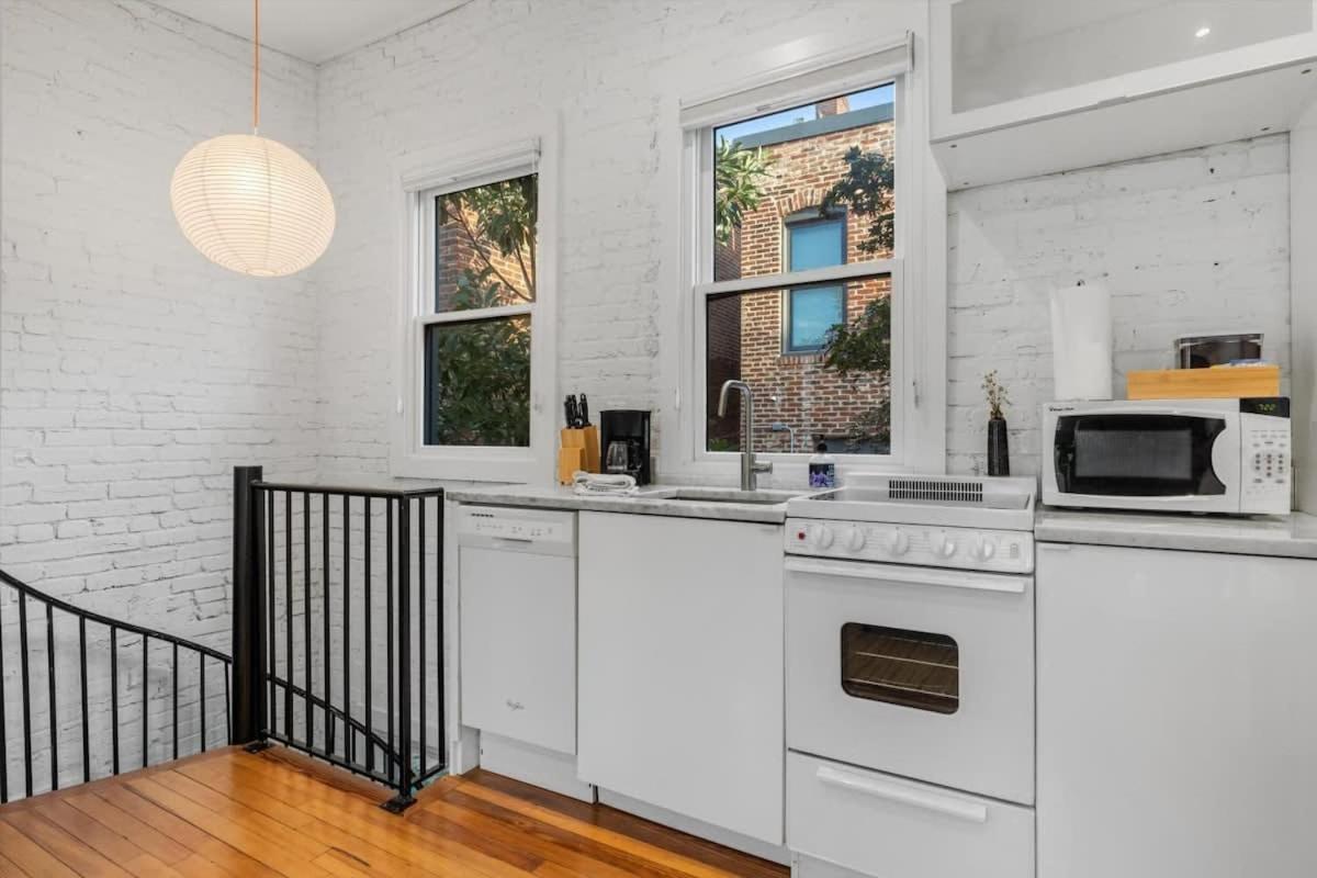 Adorable Studio Space in Private Carriage House - B&B Washington