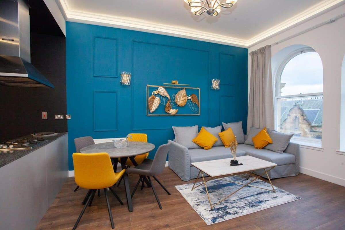 Stunning One bed with parking in City Centre - B&B Glasgow