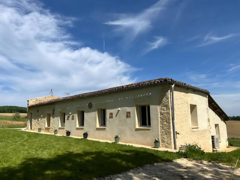 Superbe mas ancien, rénové à neuf. Vue imprenable - B&B