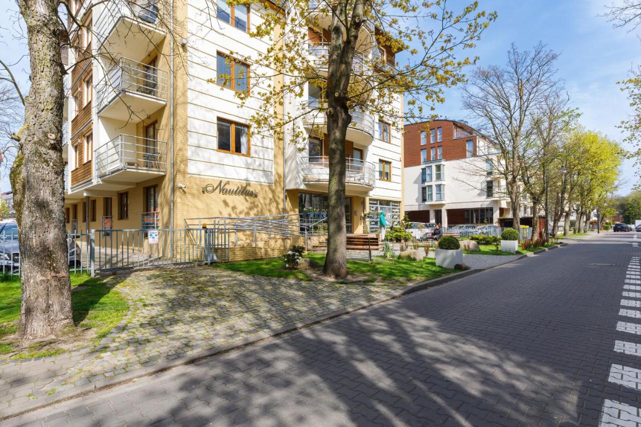 Apartment Nautilus Swinoujscie Promenade by Noclegi Renters - B&B