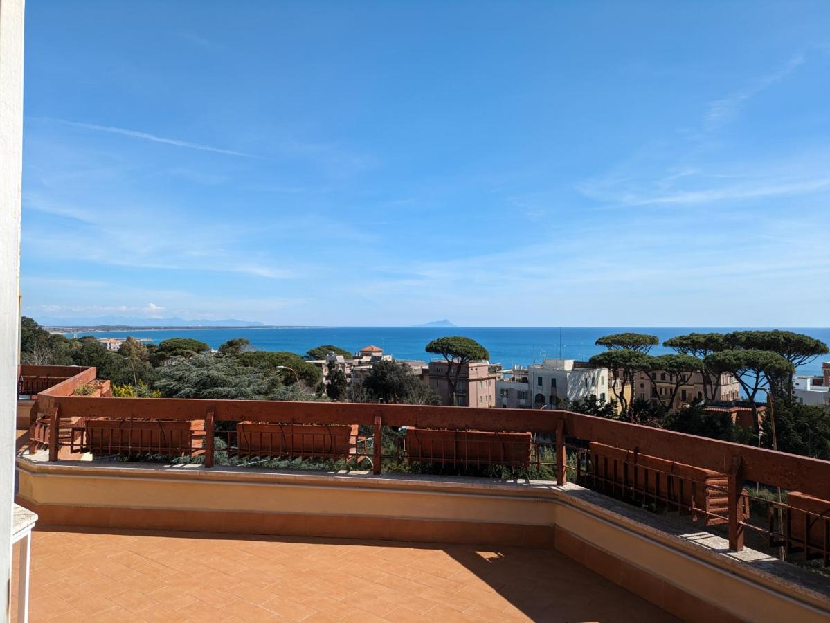 Attico Panoramico Vista Mare - B&B