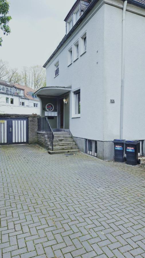 Zentrales Apartment am Bergmannsheil Kh - B&B