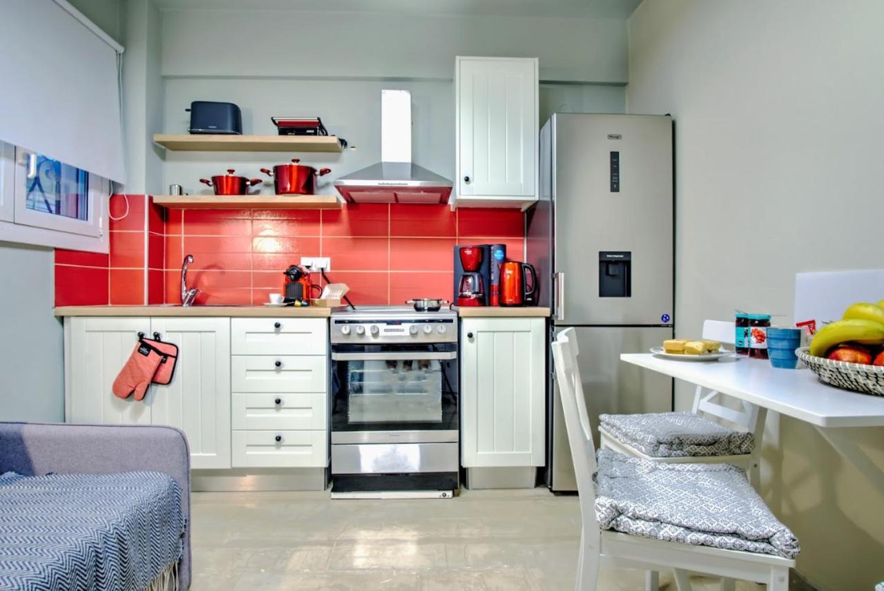 Mon Repos Retreat, Corfu Serviced Accommodation - B&B Anemómylos