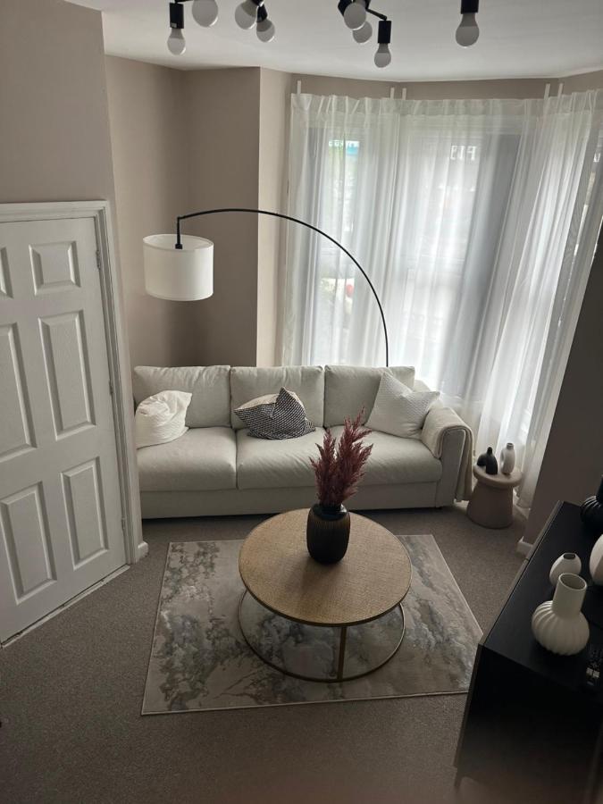 B&B Manchester - Room in Manchester - Bed and Breakfast Manchester