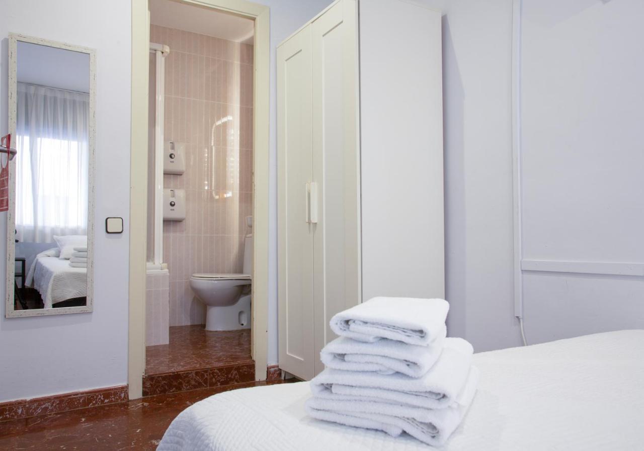 Habitación Individual con baño privado externo