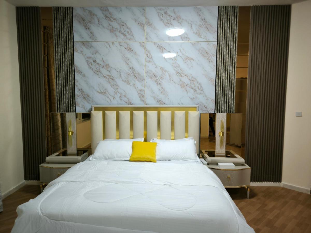 B&B Ajman City - شقة فخمة وواسعة غرفتين luxury and big 2BR - Bed and Breakfast Ajman City