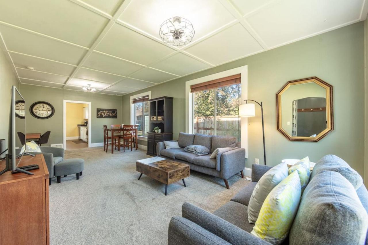 Comfy Quiet House by Downtown - B&B Coeur d'Alene