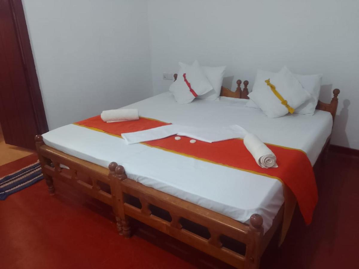 B&B Trincomalee - Beach Walk Villa - Bed and Breakfast Trincomalee