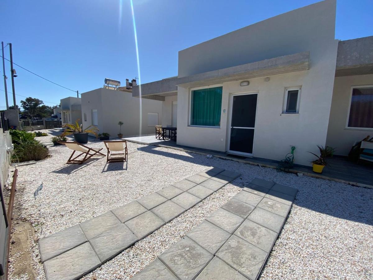 SUN KISS HOUSES Sun Kiss Houses B - Bed and Breakfast Áyios Spirídhon