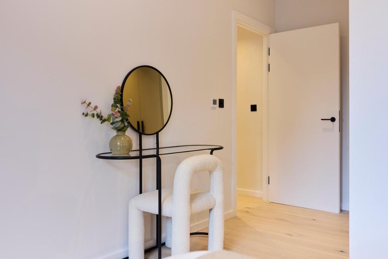 The Brondesbury Place - Bright 2BDR Flat with Balcony & Parking - B&B