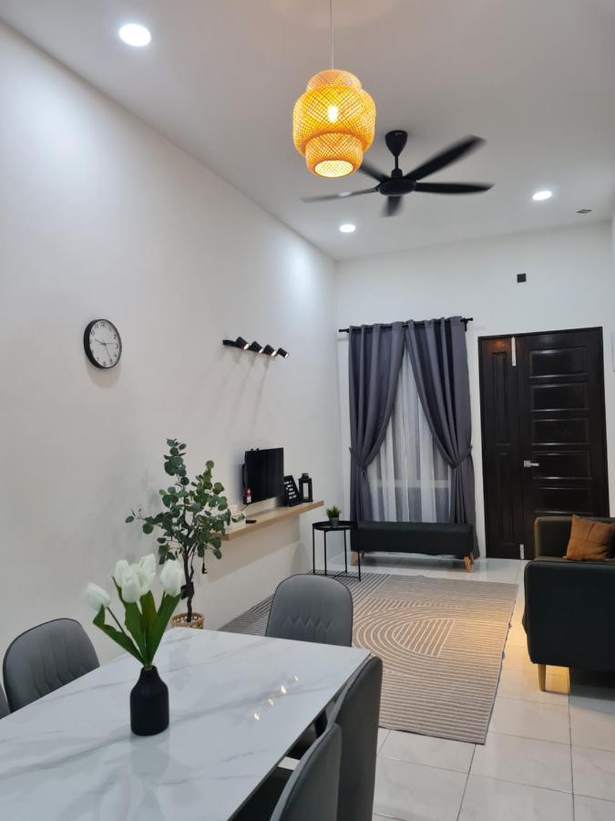 The Bunga and The Daun Housestay 2 - B&B Sungai Besar