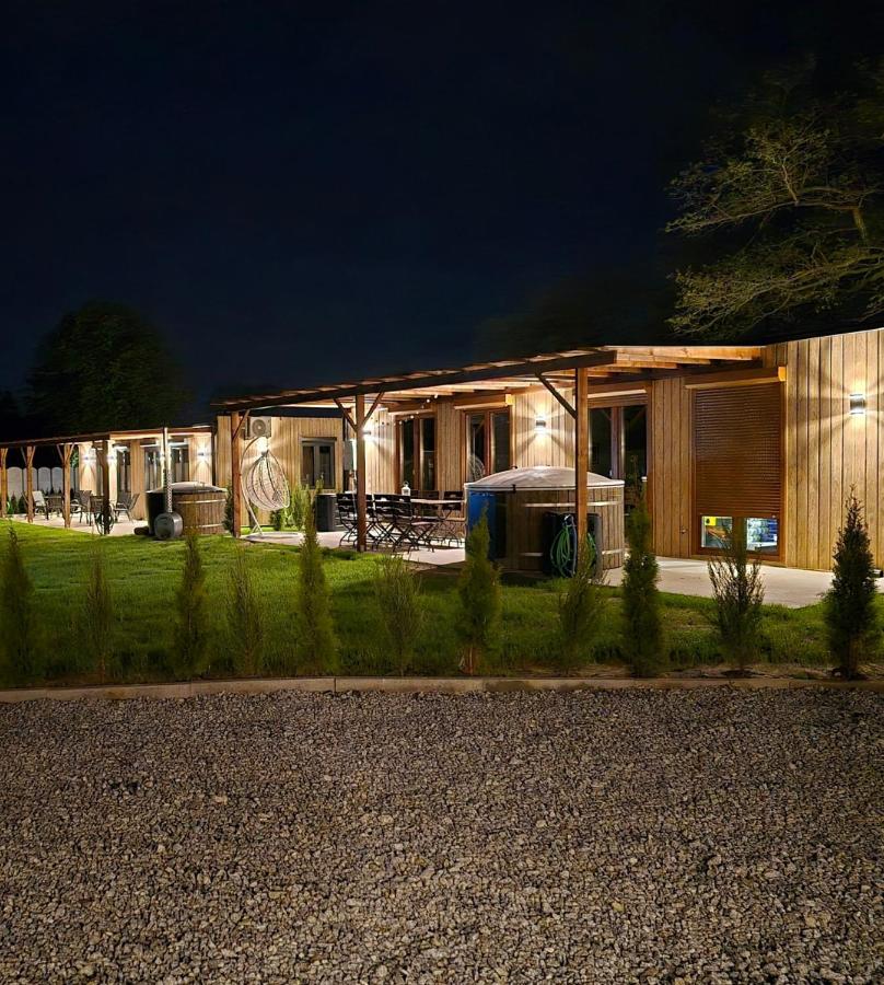 Nowy York - Sauna - Jacuzzi - Najczystsze jezioro PL - SPA - STYRUŚ - B&B