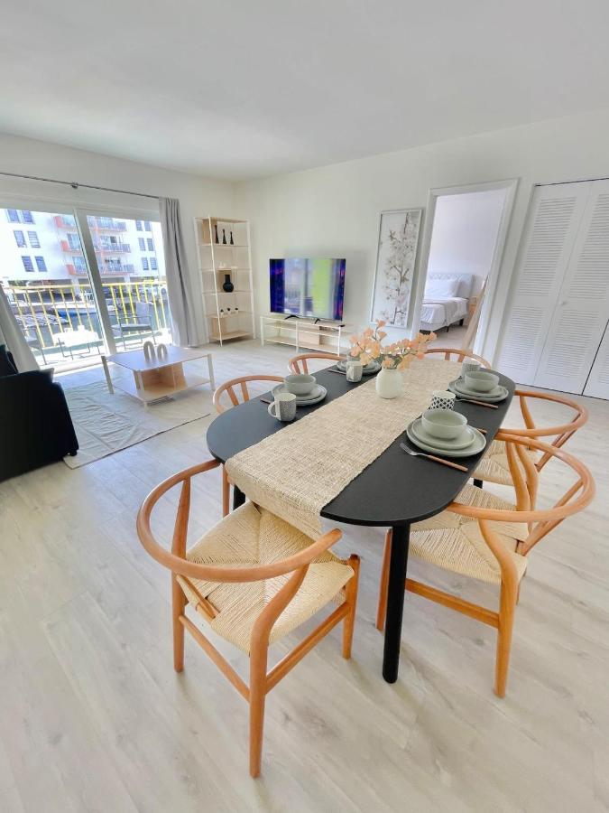 1BR with Kitchen Close To Sunny Isles Beach - Chambres d’hôtes