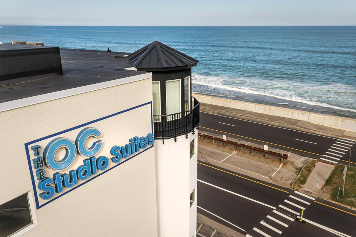 Direct Oceanfront Studio Suite! - B&B