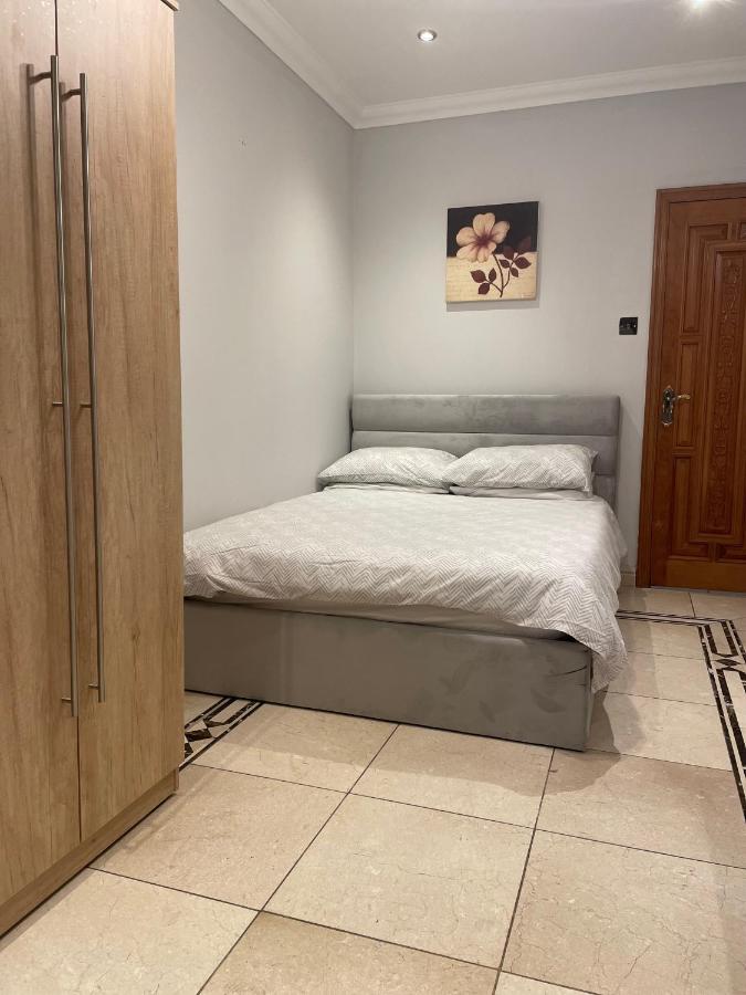 North London Studio Apartment - B&B