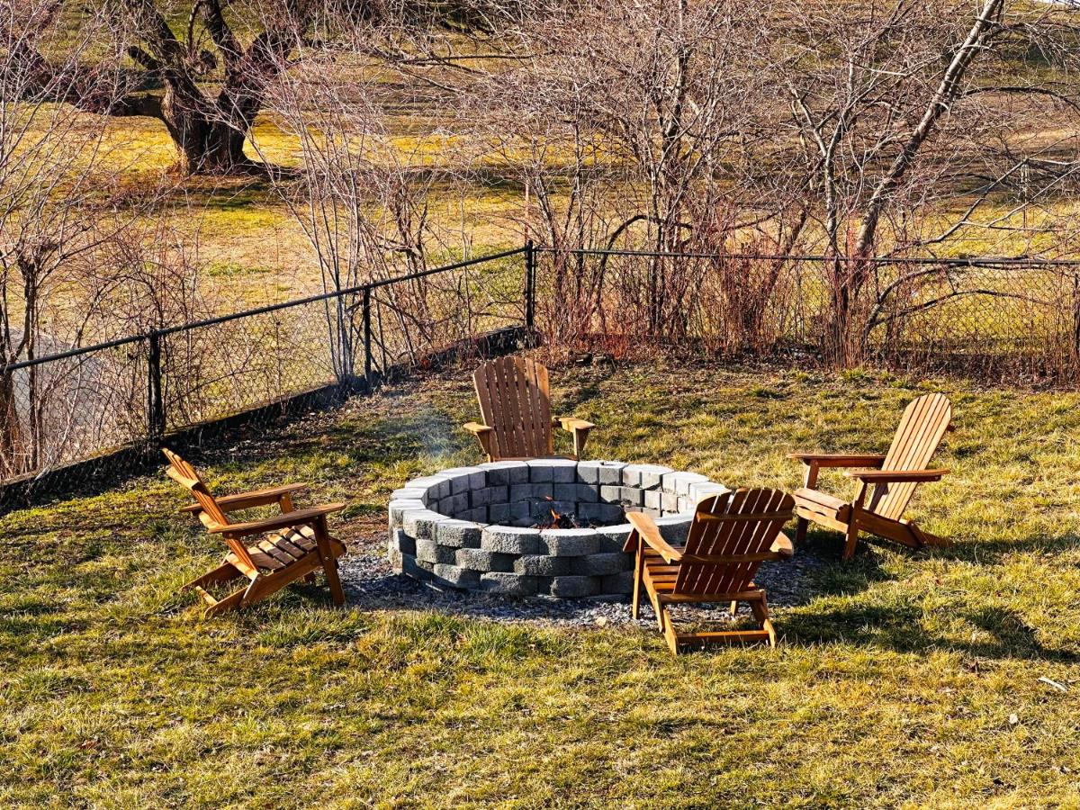 B&B Luray - All Seasons Cottage - Game Room - Firepit By Zen Living Short Term Rental - Bed and Breakfast Luray