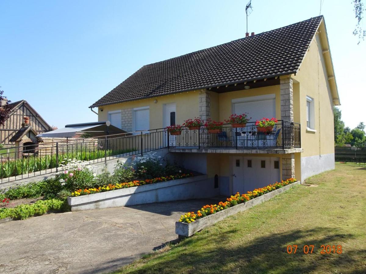 Gîte familial en Sologne : jardin, équipements enfants, vélos, proche Châteaux de la Loire - FR-1-491-348 - Bed and Breakfast