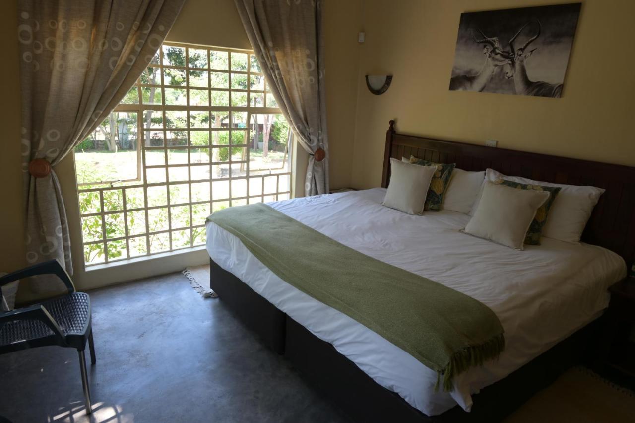 Deluxe Double or Twin Room with Pool View