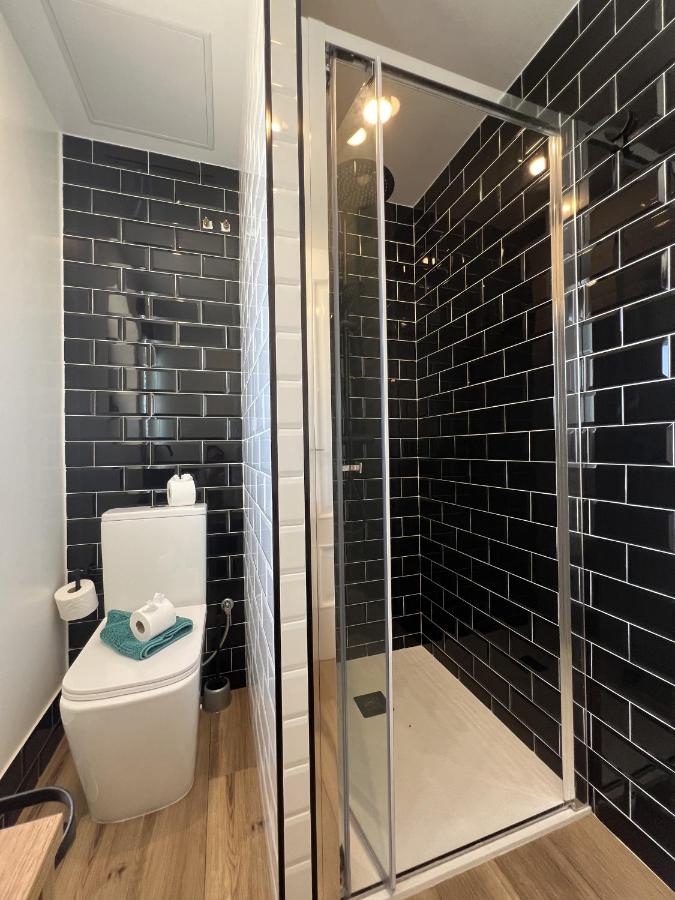 Olympia House Lovely, Close to Town and Beaches with Private Pool & Fast WiFi - Chambres d'hôtes Corralejo