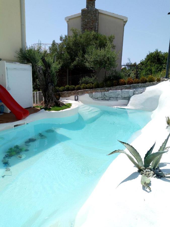 Suntime villa Laguna - Bed and Breakfast Bigovo