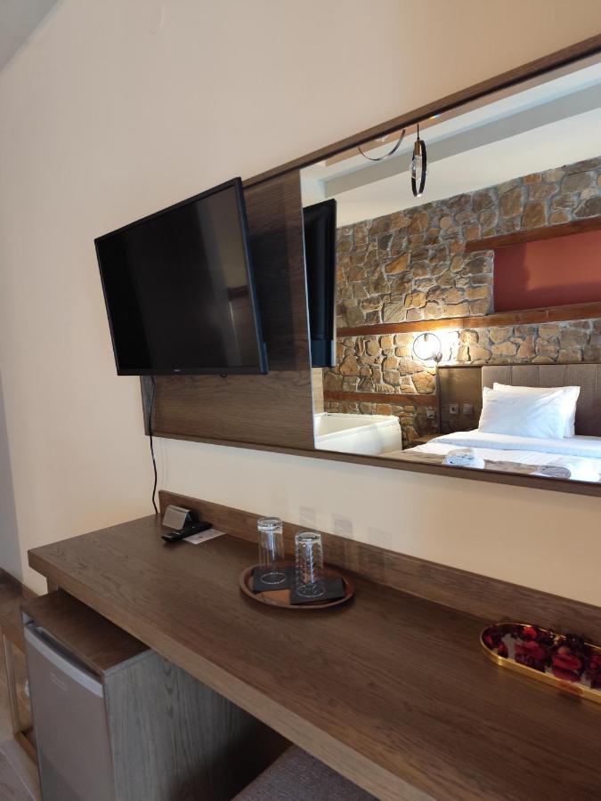 Deluxe Tweepersoonskamer met 1 of 2 Bedden en Uitzicht op de Bergen