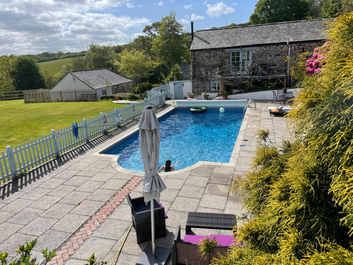 Siblyback Cottage - B&B