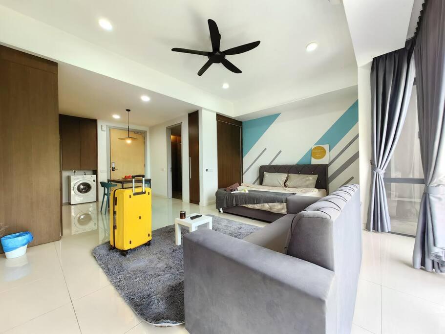 A2305 Grand Medini Studio 100mbps Netflix By STAY - B&B Iskandar Puteri