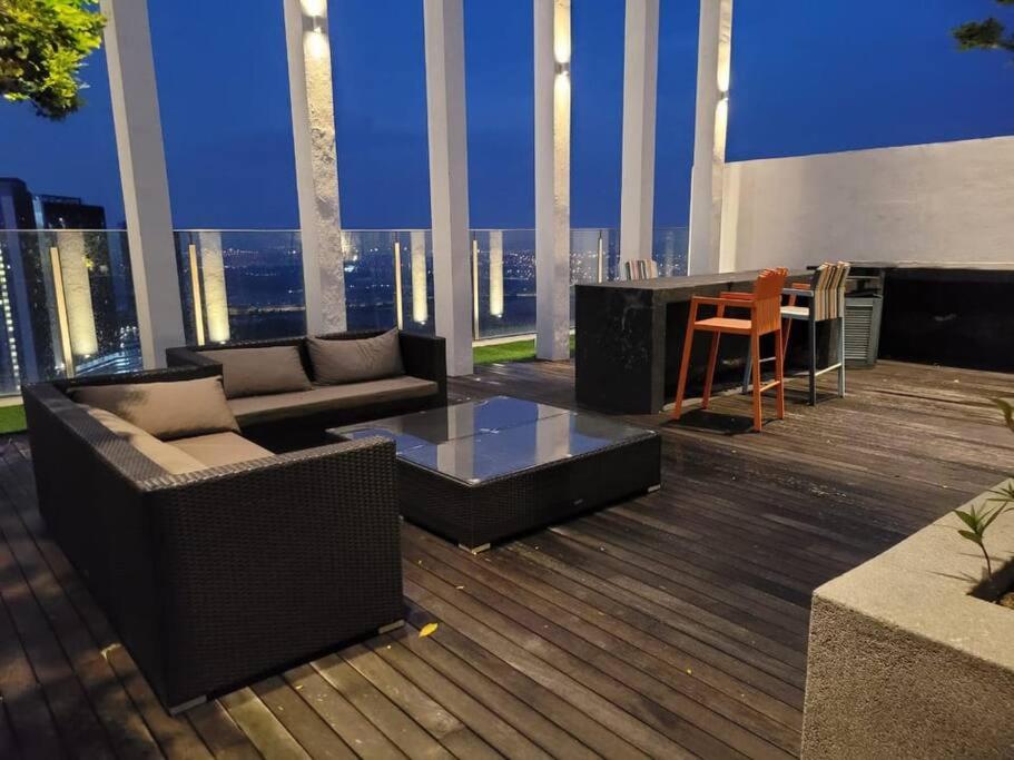 A2305 Grand Medini Studio 100mbps Netflix By STAY - B&B Iskandar Puteri