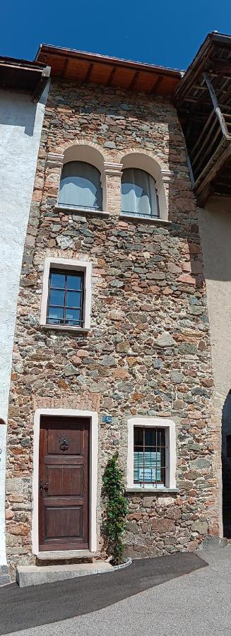 Antica torre del castello Casa Ceresiana - B&B