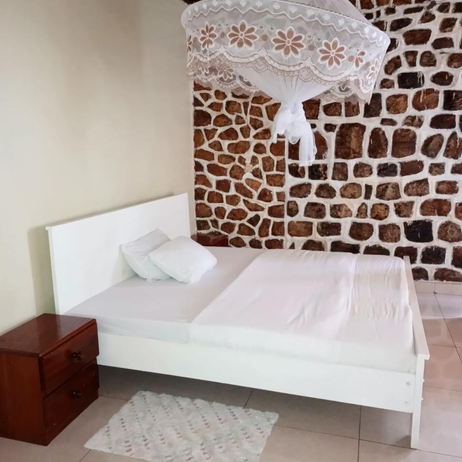 B&B Gisenyi - COLIBRI Saint Joseph de Sabel - Bed and Breakfast Gisenyi