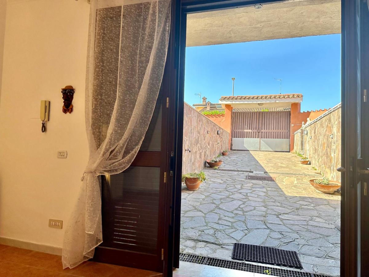A Casa di Anto - 90 mq con parcheggio interno Animal friendly - B&B Infernetto