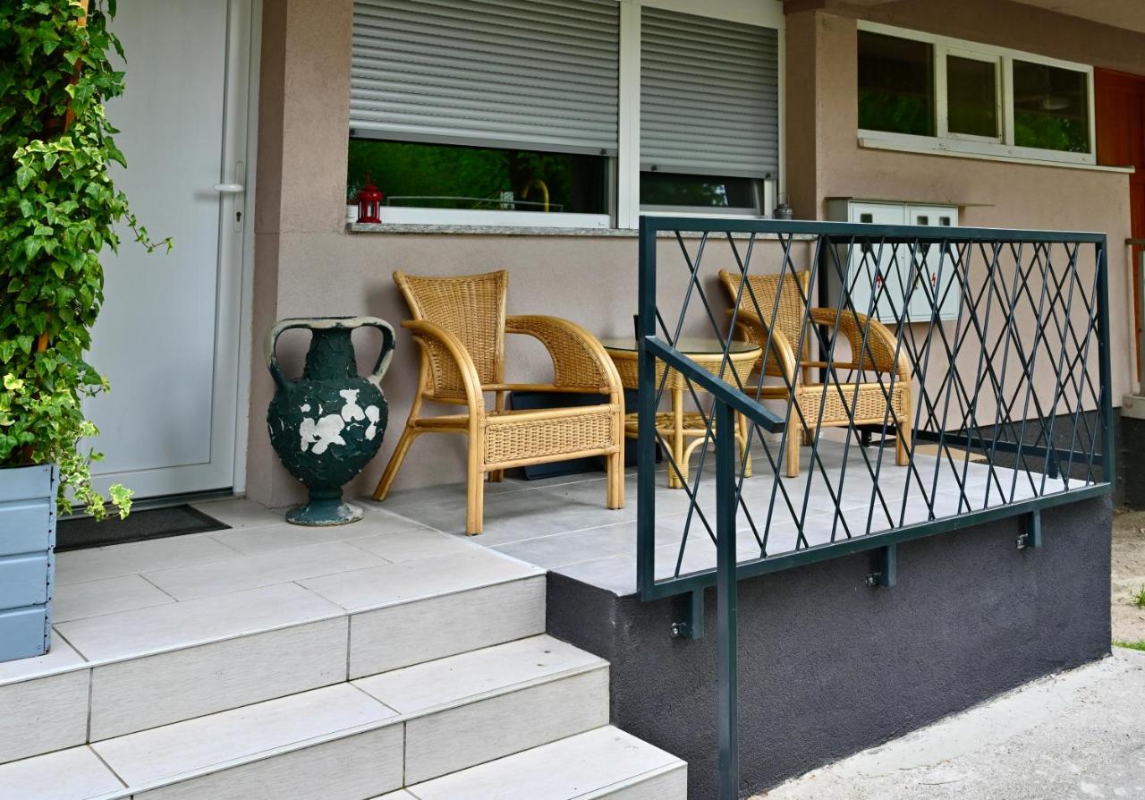 Studio Apartman UNA -self check in,free parking - Ferienwohnung