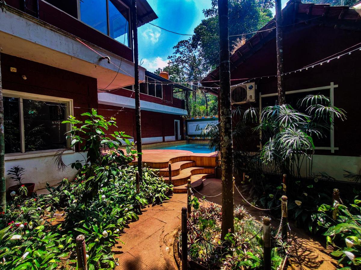 B&B Madikeri - The Twin Cottages - Bed and Breakfast Madikeri