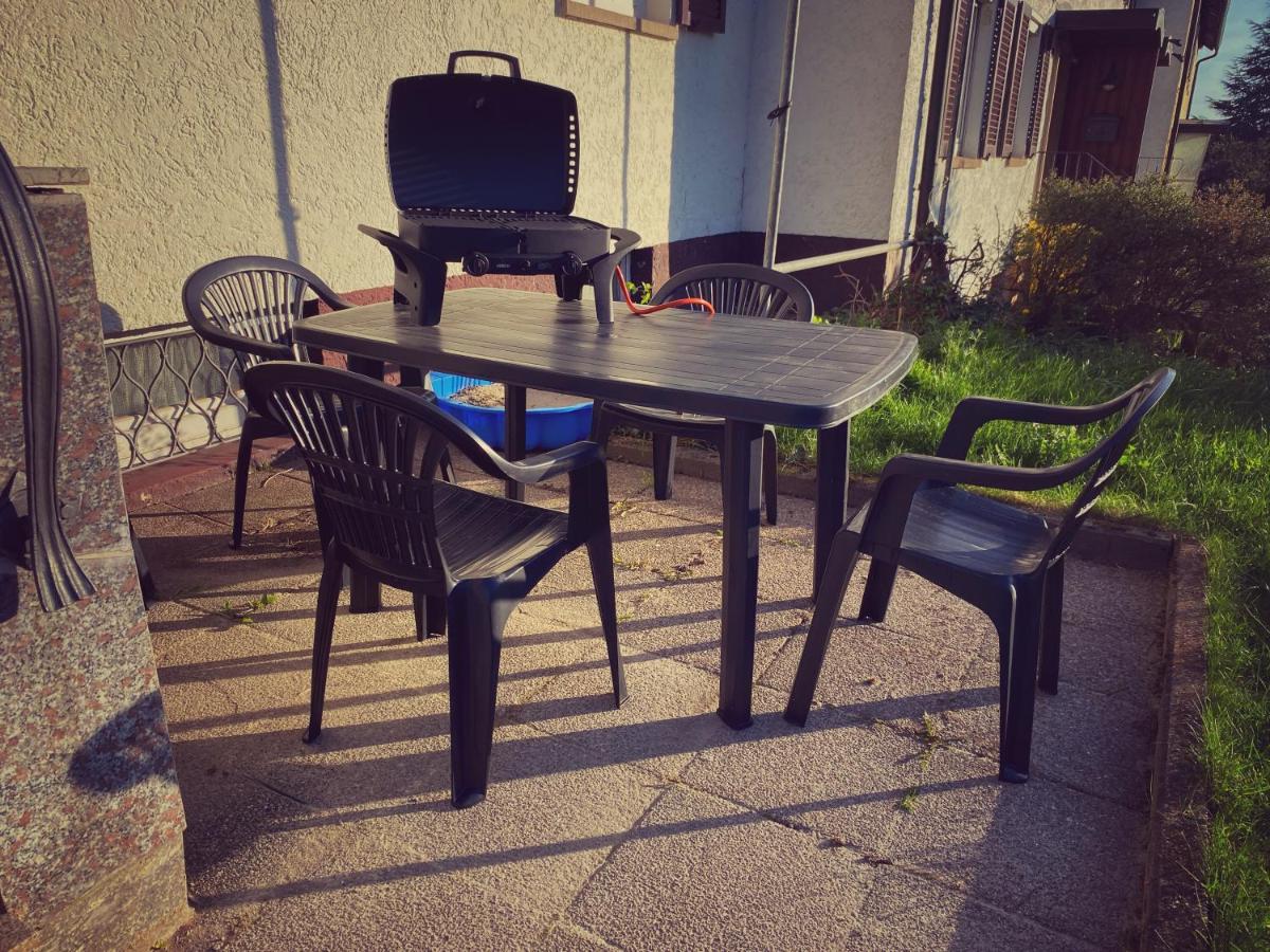 Schwarzwälder 3 Zimmer Wohnung in Villingen mit 2 Schlafzimmer - Ferienwohnung