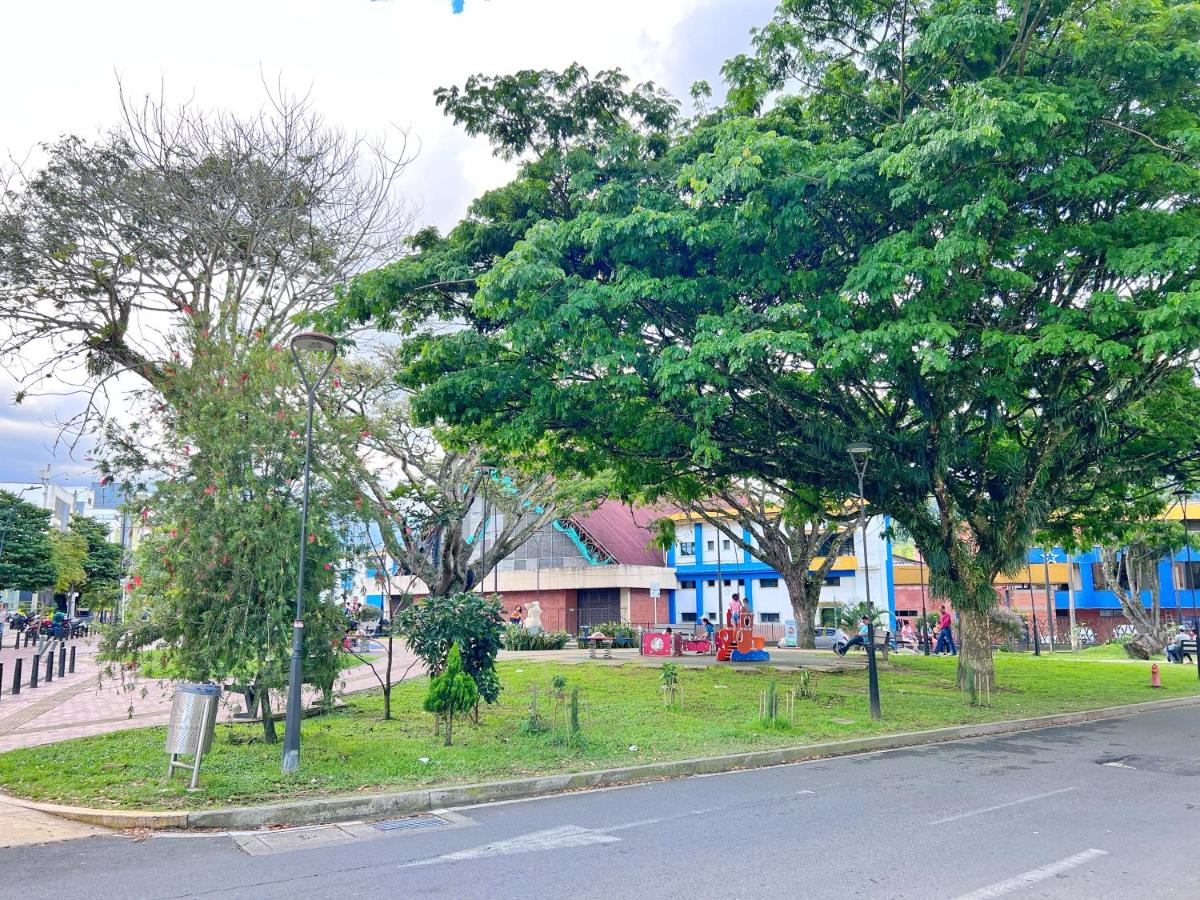 Apartamentos Zona Circunvalar Por Parceros Group - Ferienwohnung Pereira